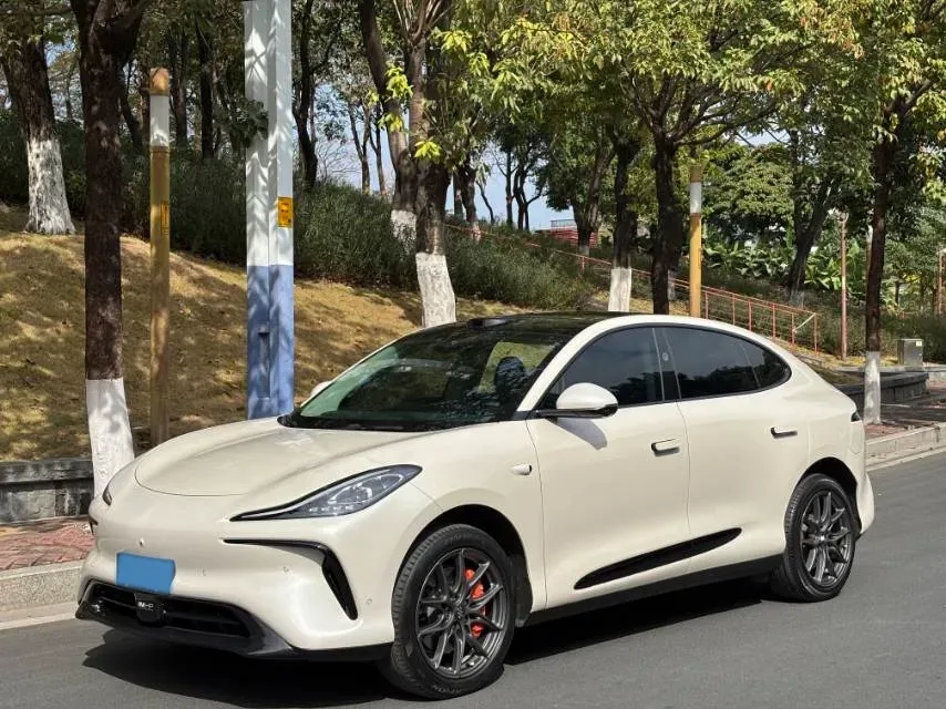 2023 IM LS6 BEV 71KWH,autocango,china used car exporter,china ev exporter,chinese used car exporter,chinese used ev exporter