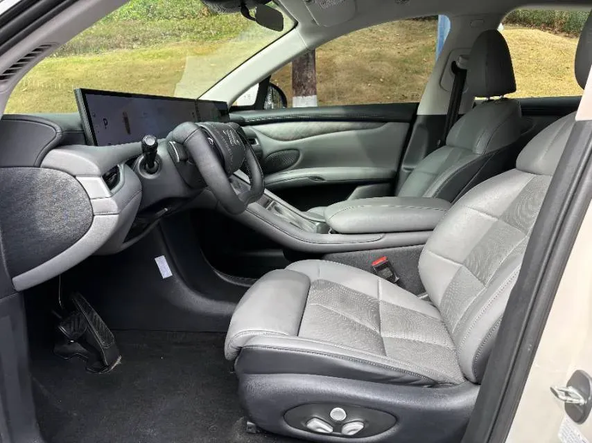 2023 IM LS6 BEV 71KWH,autocango,china used car exporter,china ev exporter,chinese used car exporter,chinese used ev exporter