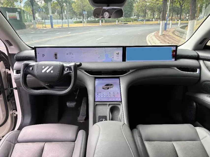 2023 IM LS6 BEV 71KWH,autocango,china used car exporter,china ev exporter,chinese used car exporter,chinese used ev exporter