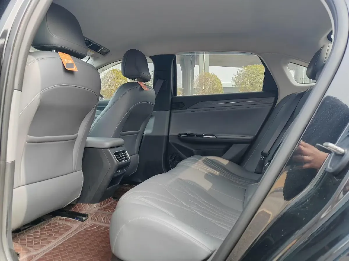 2025 Geely Galaxy A7 1.5L 112HP L4 1DHT PHEV,autocango,china used car exporter,china ev exporter,chinese used car exporter,chinese used ev exporter