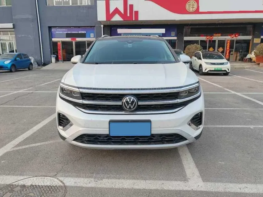 2021 Volkswagen Talagon 2.0T 220HP L4 7DCT,autocango,china used car exporter,china ev exporter,chinese used car exporter,chinese used ev exporter