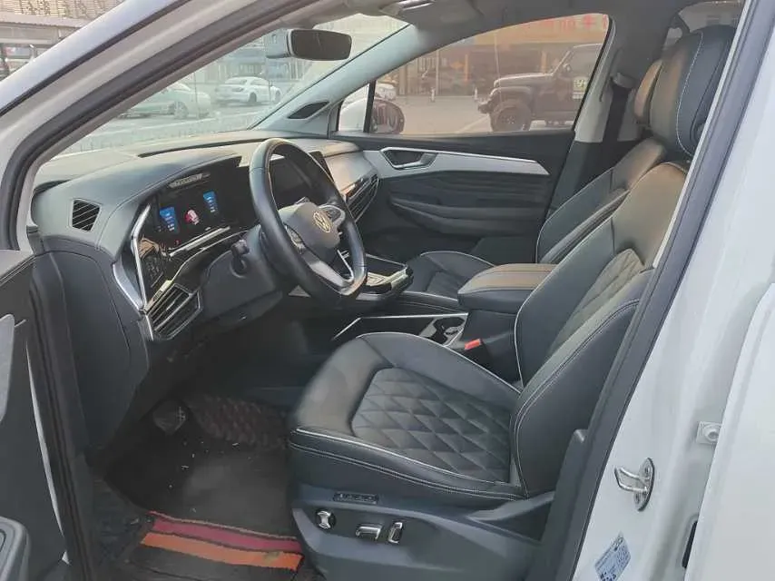 2021 Volkswagen Talagon 2.0T 220HP L4 7DCT,autocango,china used car exporter,china ev exporter,chinese used car exporter,chinese used ev exporter