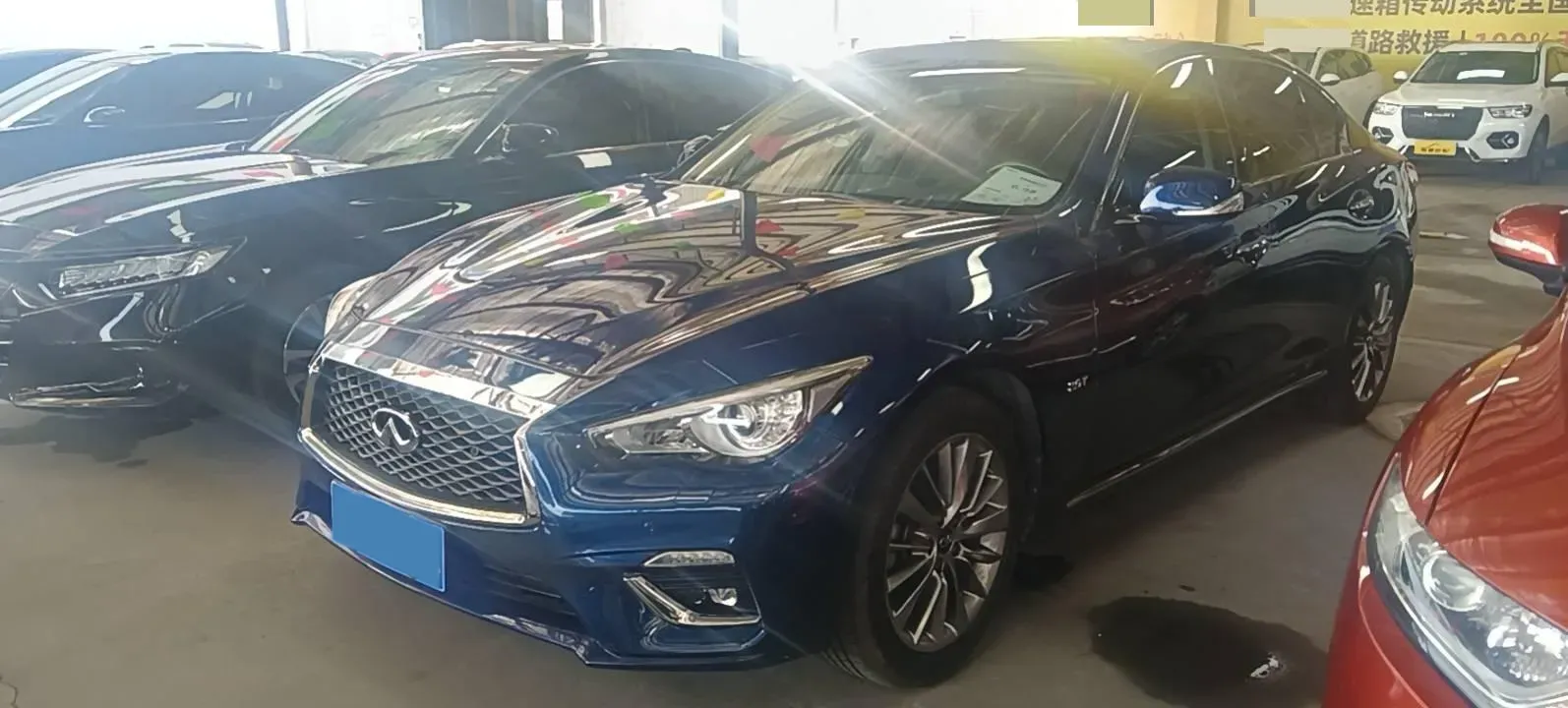 2018 Jeep Grand Commander 2.0T 265HP L4 9AT,autocango,china used car exporter,china ev exporter,chinese used car exporter,chinese used ev exporter