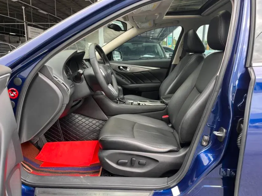 2018 Jeep Grand Commander 2.0T 265HP L4 9AT,autocango,china used car exporter,china ev exporter,chinese used car exporter,chinese used ev exporter