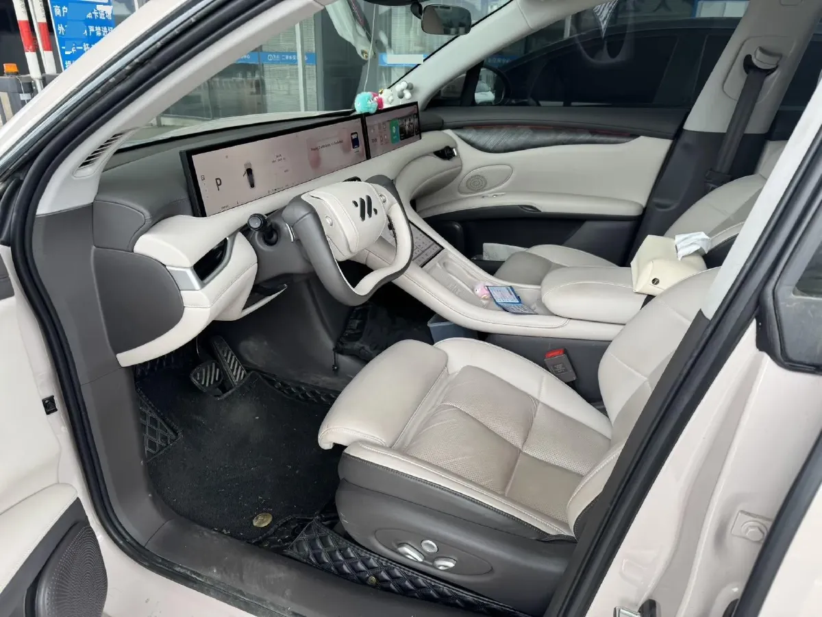 2023 IM LS6 BEV 71KWH,autocango,china used car exporter,china ev exporter,chinese used car exporter,chinese used ev exporter