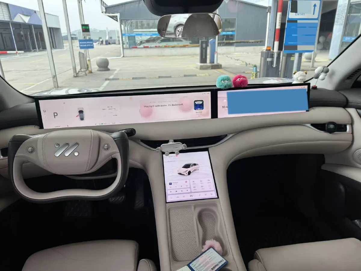 2023 IM LS6 BEV 71KWH,autocango,china used car exporter,china ev exporter,chinese used car exporter,chinese used ev exporter