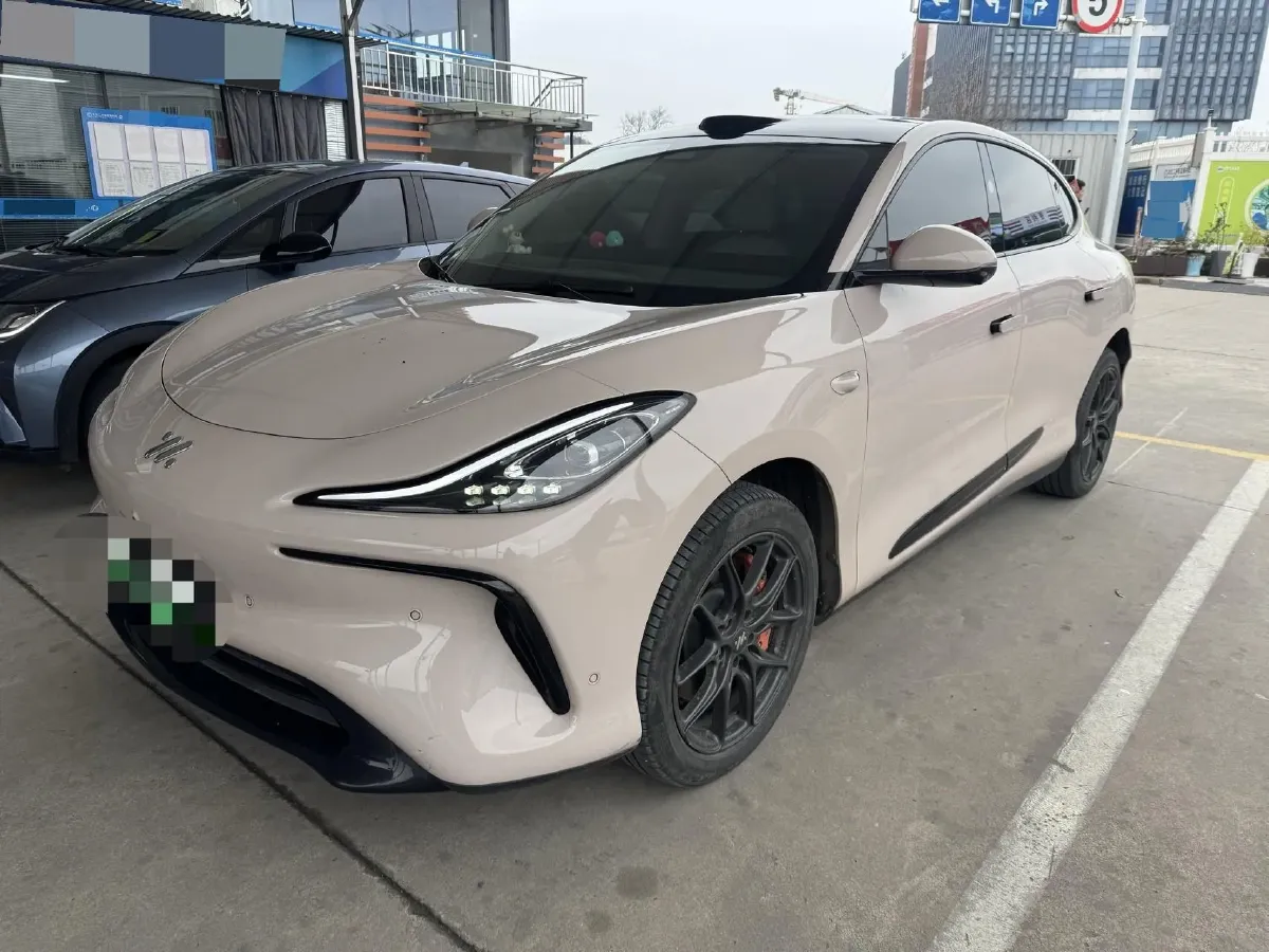 2023 IM LS6 BEV 71KWH,autocango,china used car exporter,china ev exporter,chinese used car exporter,chinese used ev exporter