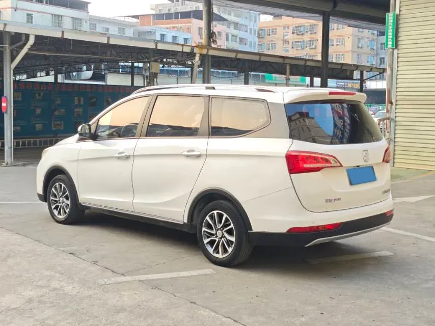 2019 BaoJun 730 1.5T 150HP L4 6MT,autocango,china used car exporter,china ev exporter,chinese used car exporter,chinese used ev exporter