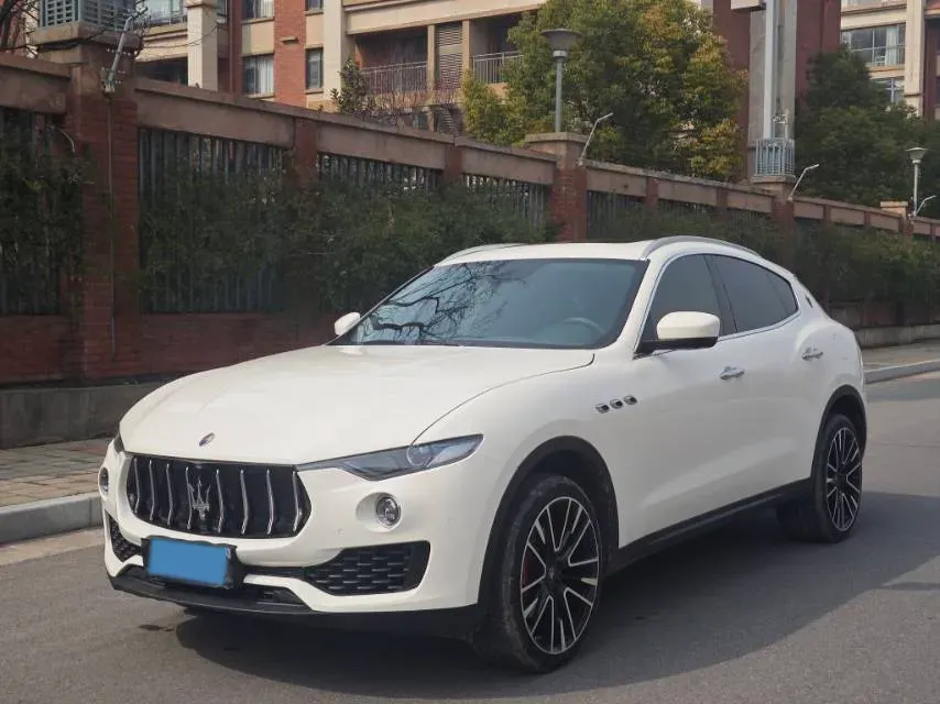 2018 Jaguar XJ 3.0T 340HP V6 8AT,autocango,china used car exporter,china ev exporter,chinese used car exporter,chinese used ev exporter