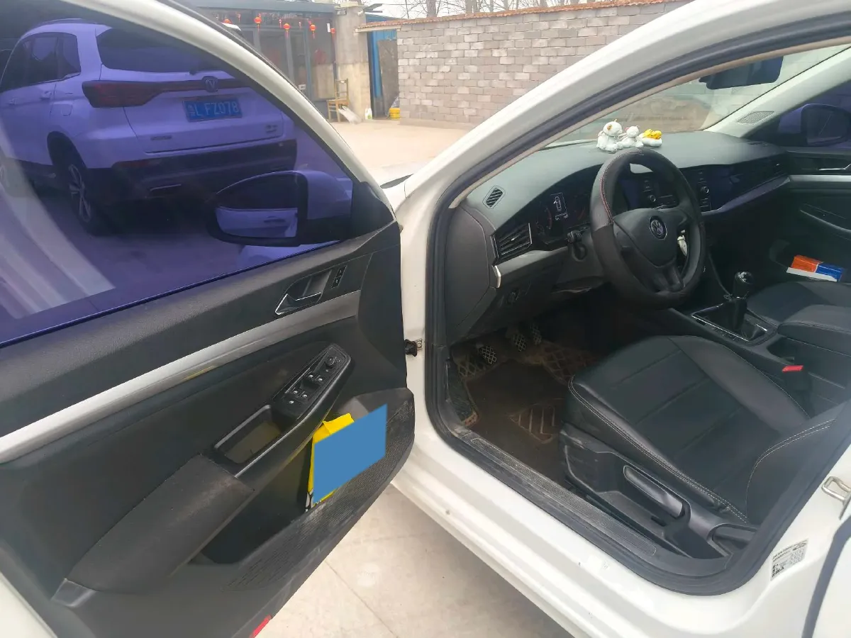 2019 MAXUS XinTu V80 2.5T 136HP L4 6MT,autocango,china used car exporter,china ev exporter,chinese used car exporter,chinese used ev exporter