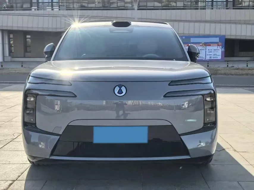 2025 Denza DenzaN8L 2.0T 207HP L4 E-CVT PHEV,autocango,china used car exporter,china ev exporter,chinese used car exporter,chinese used ev exporter