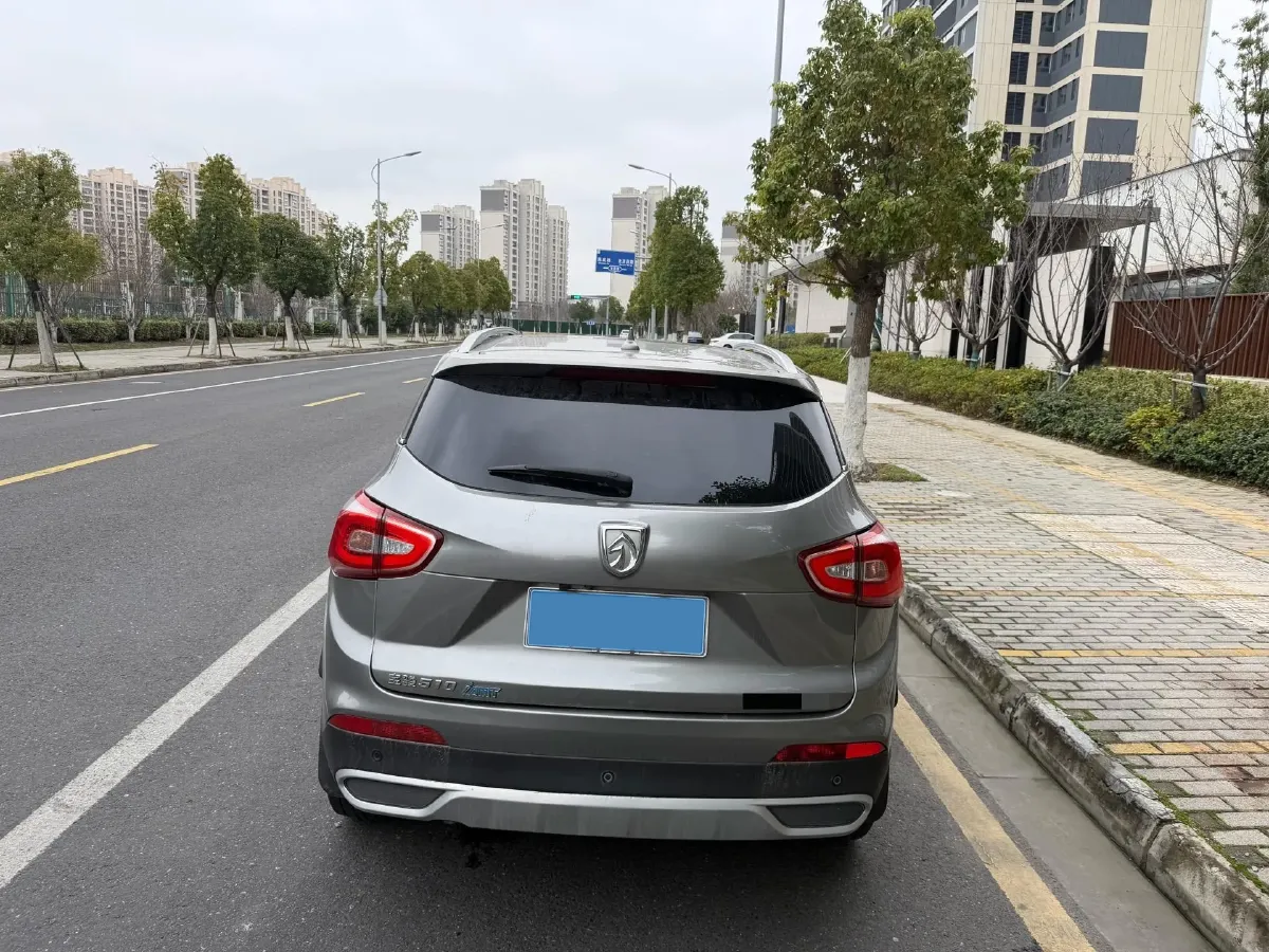 2017 HaiMa S5 Young Edition 1.6L 122HP L4 5MT,autocango,china used car exporter,china ev exporter,chinese used car exporter,chinese used ev exporter