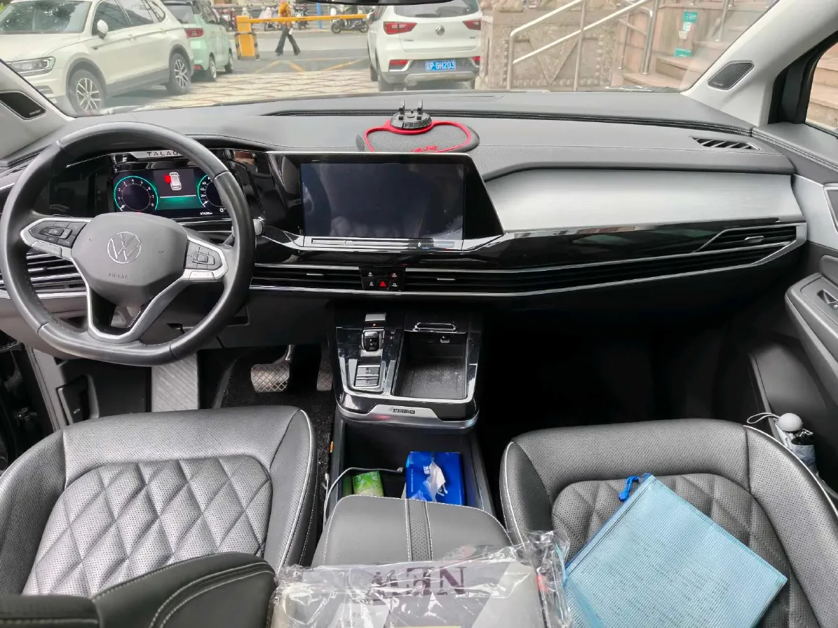 2022 Volkswagen Talagon 2.0T 220HP L4 7DCT,autocango,china used car exporter,china ev exporter,chinese used car exporter,chinese used ev exporter