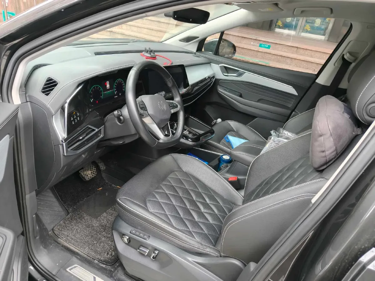 2022 Volkswagen Talagon 2.0T 220HP L4 7DCT,autocango,china used car exporter,china ev exporter,chinese used car exporter,chinese used ev exporter