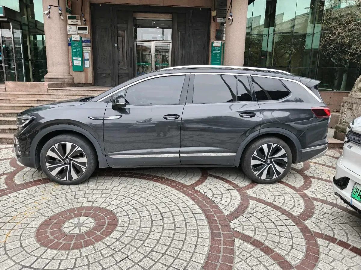 2022 Volkswagen Talagon 2.0T 220HP L4 7DCT,autocango,china used car exporter,china ev exporter,chinese used car exporter,chinese used ev exporter