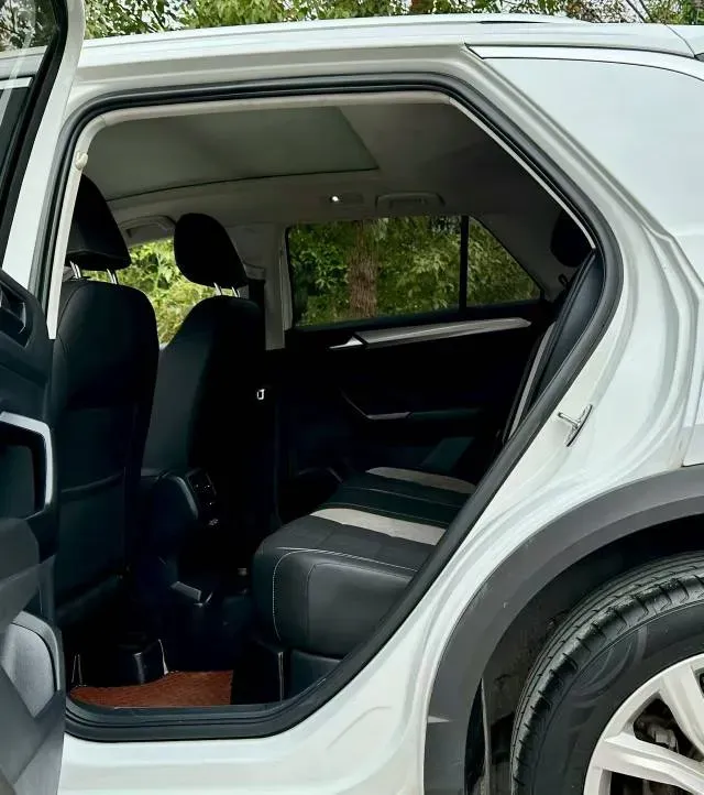 2020 Volkswagen T-Roc 1.4T 150HP L4 7DCT,autocango,china used car exporter,china ev exporter,chinese used car exporter,chinese used ev exporter