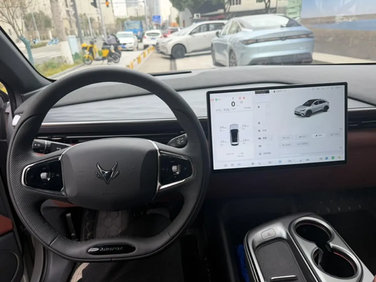 2026 ARCFOX αT5 REEV 105HP REEV,autocango,china used car exporter,china ev exporter,chinese used car exporter,chinese used ev exporter