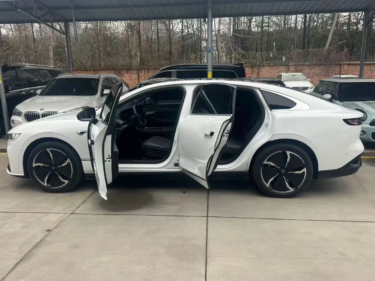 2023 Voyah ZhuiGuang BEV 82.11KWH,autocango,china used car exporter,china ev exporter,chinese used car exporter,chinese used ev exporter