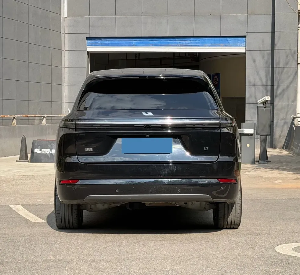 2024 Li L7 Range Extended 154HP REEV 42.8KWH,autocango,china used car exporter,china ev exporter,chinese used car exporter,chinese used ev exporter
