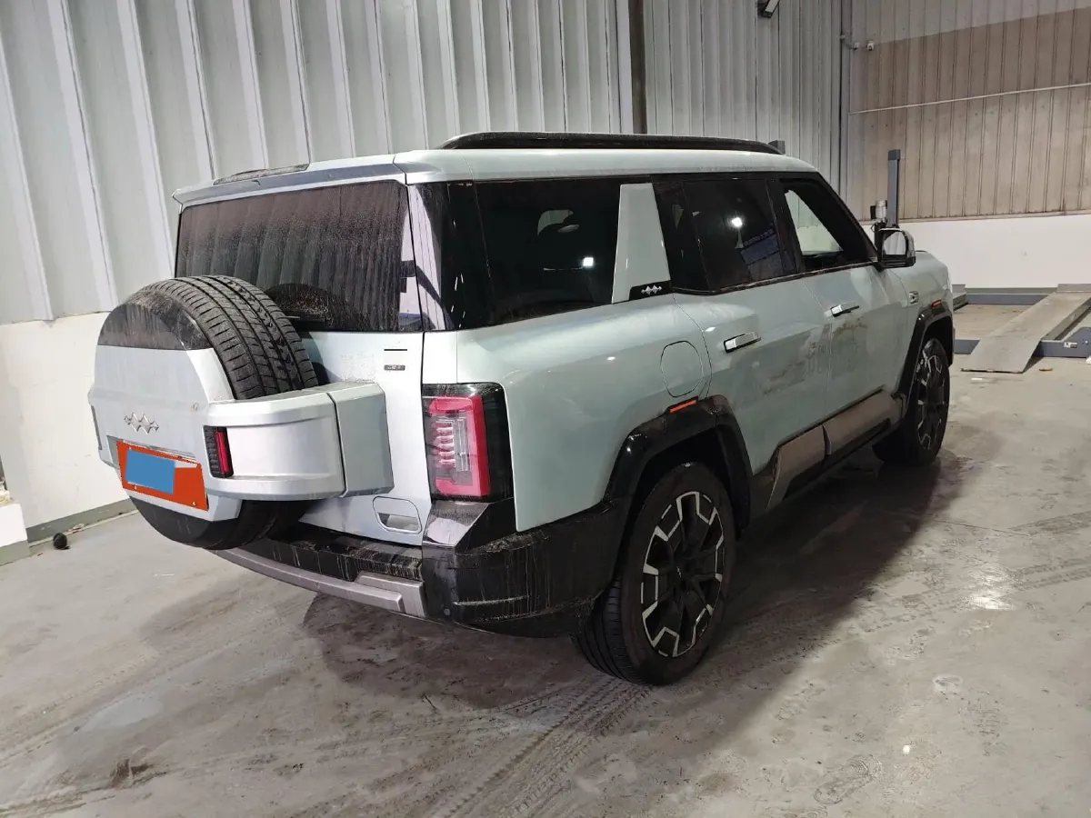 2025 FangChengBao Bao 8 2.0T 245HP L4 E-CVT PHEV 36.8KWH,autocango,china used car exporter,china ev exporter,chinese used car exporter,chinese used ev exporter