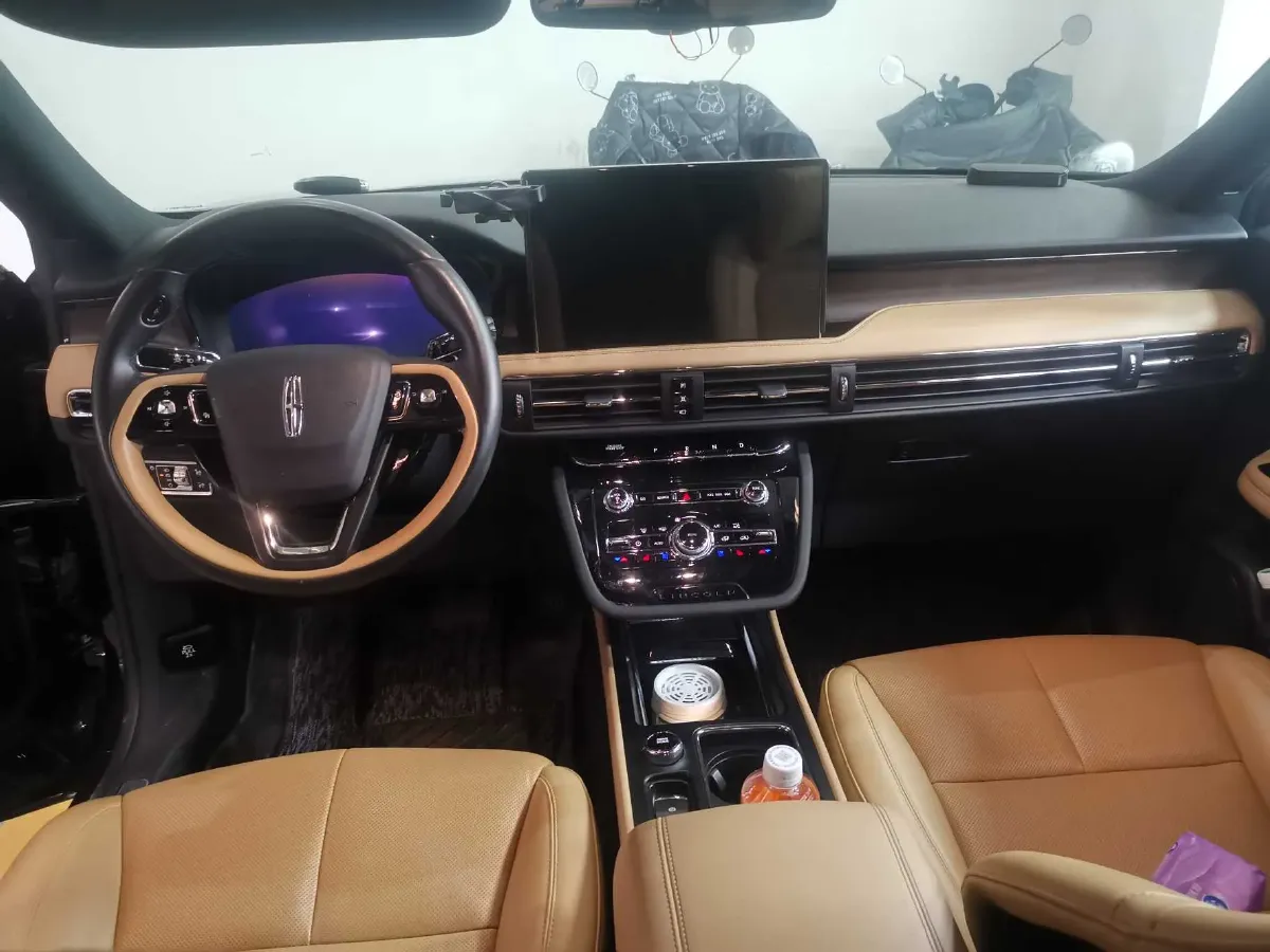 2022 Lincoln Corsair 2.0T 245HP L4 8AT,autocango,china used car exporter,china ev exporter,chinese used car exporter,chinese used ev exporter