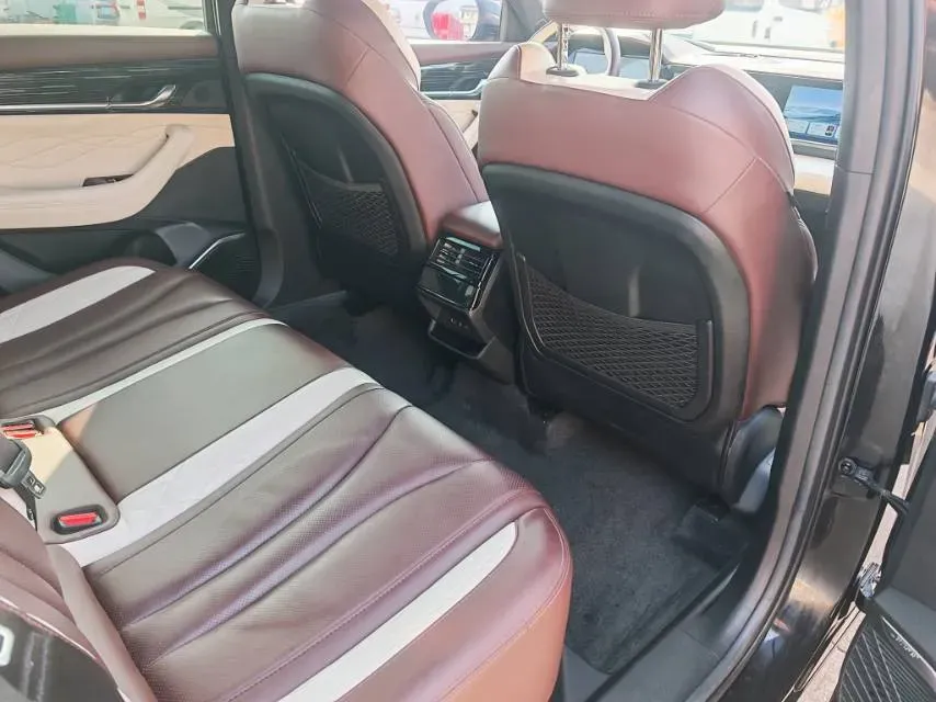 2021 Geely Monjaro 2.0T 218HP L4 7DCT,autocango,china used car exporter,china ev exporter,chinese used car exporter,chinese used ev exporter