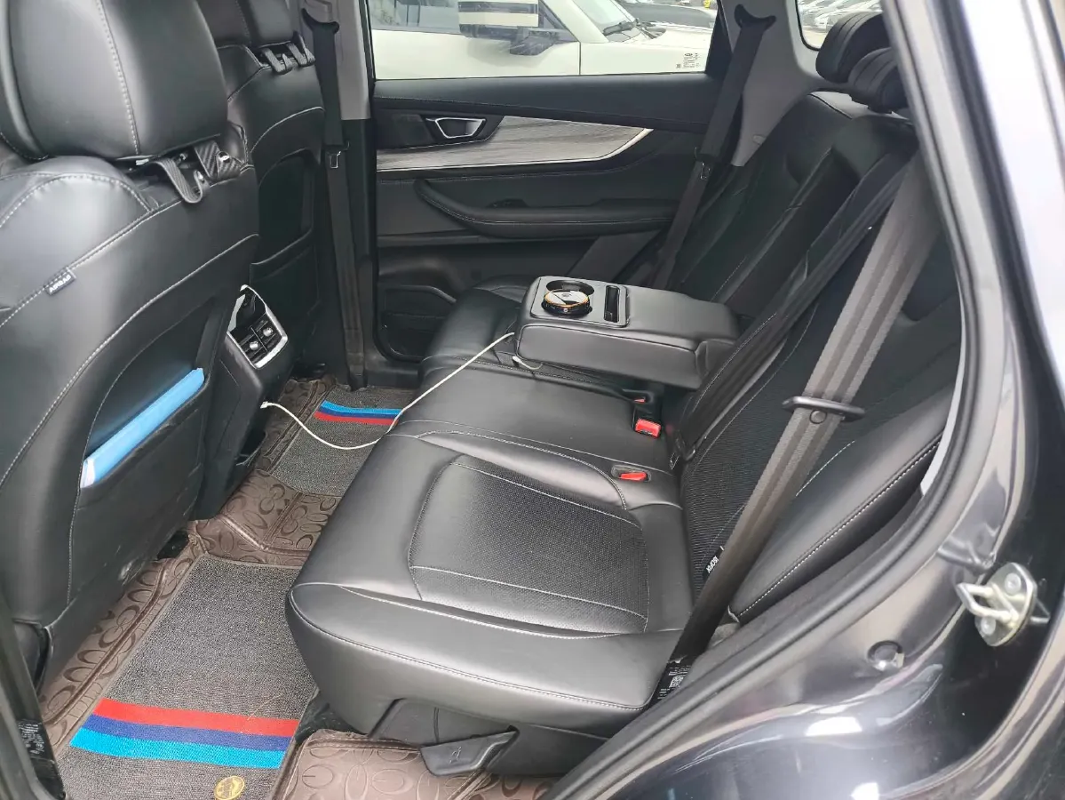 2022 ChangAn CS75 Plus 1.5T 178HP L4 6AT,autocango,china used car exporter,china ev exporter,chinese used car exporter,chinese used ev exporter