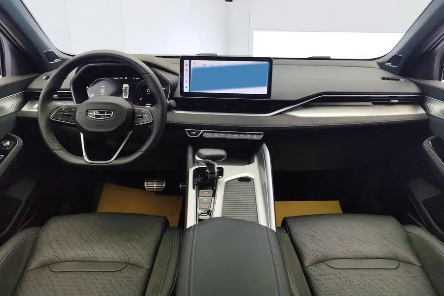 2024 Geely Preface 2.0T 190HP L4 7DCT,autocango,china used car exporter,china ev exporter,chinese used car exporter,chinese used ev exporter