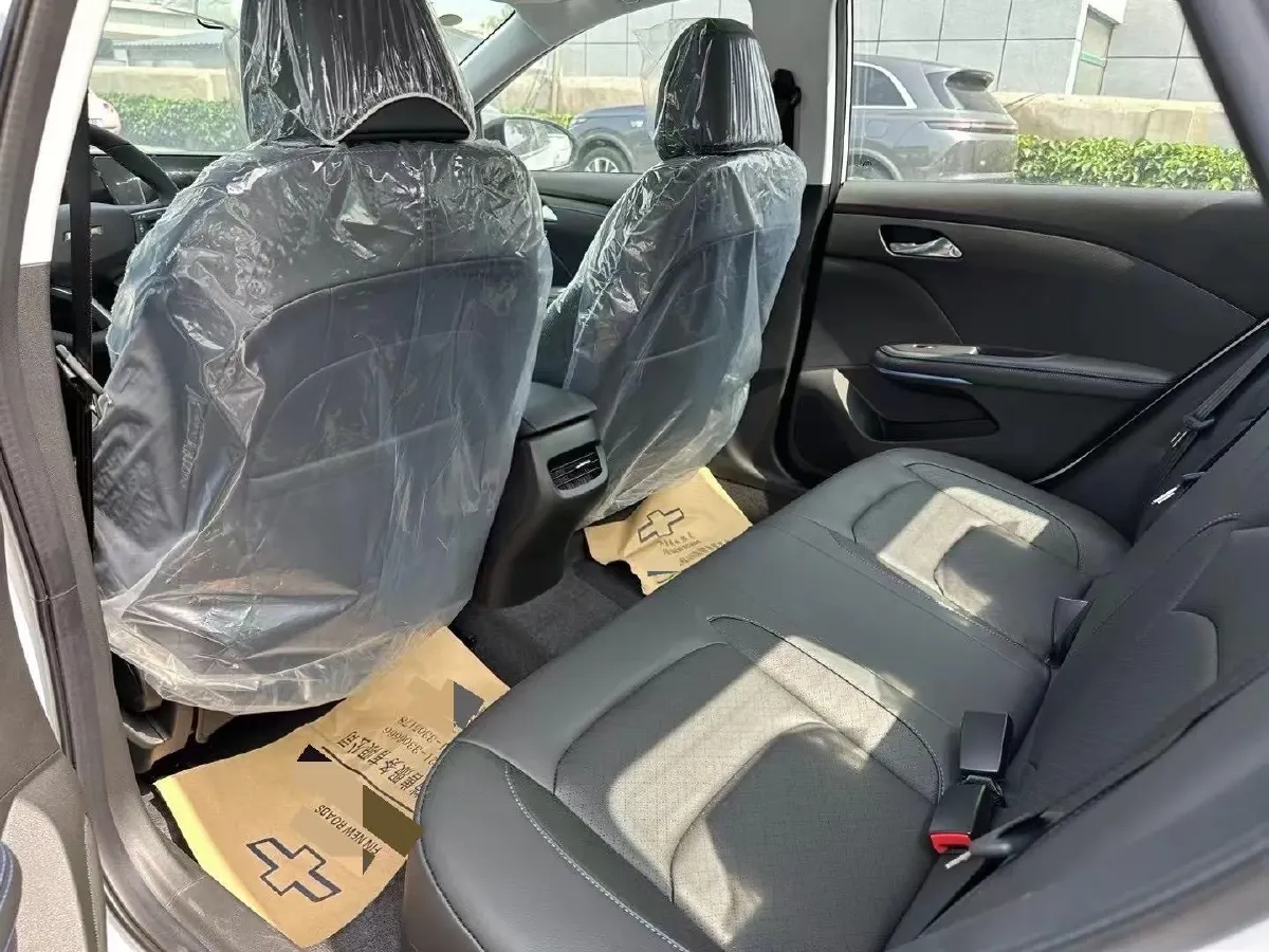 2023 Chevrolet Monza 1.3T 163HP L3 6AT,autocango,china used car exporter,china ev exporter,chinese used car exporter,chinese used ev exporter