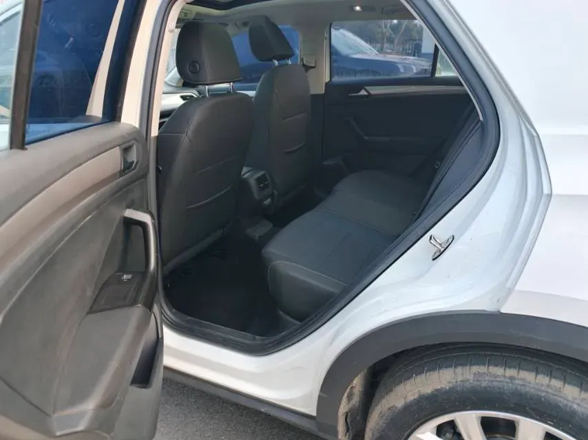 2022 Volkswagen T-Roc 1.4T 150HP L4 7DCT,autocango,china used car exporter,china ev exporter,chinese used car exporter,chinese used ev exporter