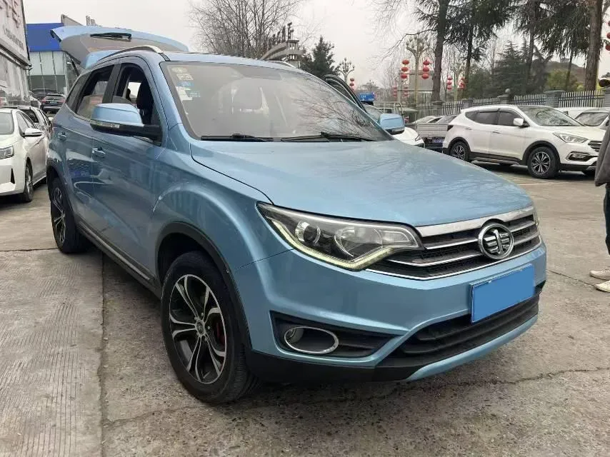 2017 FAW Senia R7 1.6L 116HP L4 6AT,autocango,china used car exporter,china ev exporter,chinese used car exporter,chinese used ev exporter
