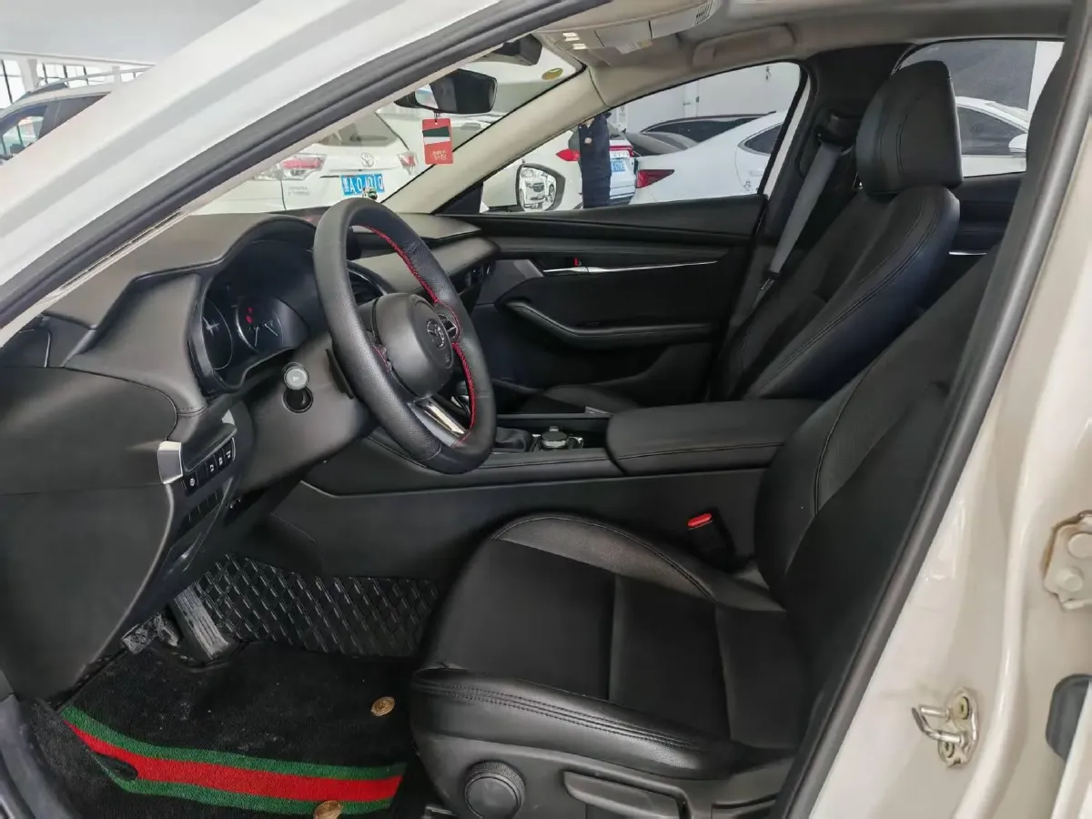 2023 Mazda 3 Axela 2.0L 158HP L4 6AT,autocango,china used car exporter,china ev exporter,chinese used car exporter,chinese used ev exporter