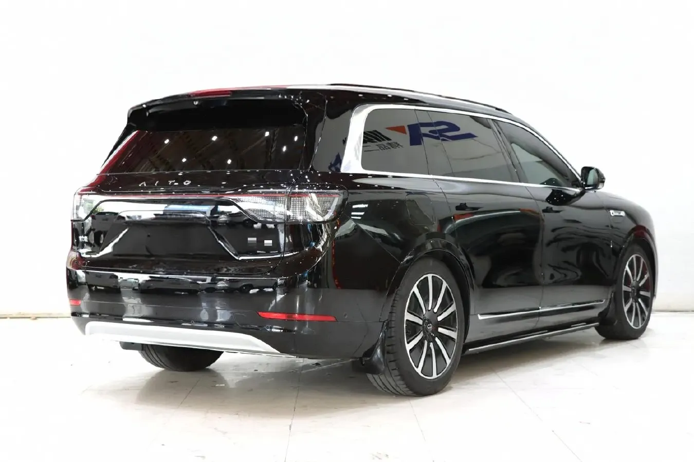 2024 AITO AITO M9 1.5T 152HP L4 REEV 52KWH,autocango,china used car exporter,china ev exporter,chinese used car exporter,chinese used ev exporter