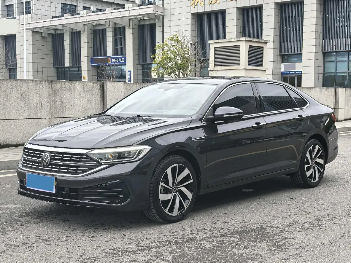 2023 Volkswagen Sagitar 1.5T 160HP L4 7DCT,autocango,china used car exporter,china ev exporter,chinese used car exporter,chinese used ev exporter