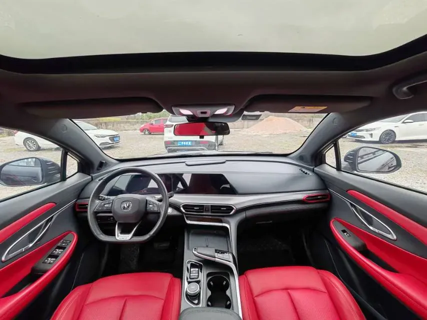 2020 ChangAn UNI-T 1.5T 180HP L4 7DCT,autocango,china used car exporter,china ev exporter,chinese used car exporter,chinese used ev exporter