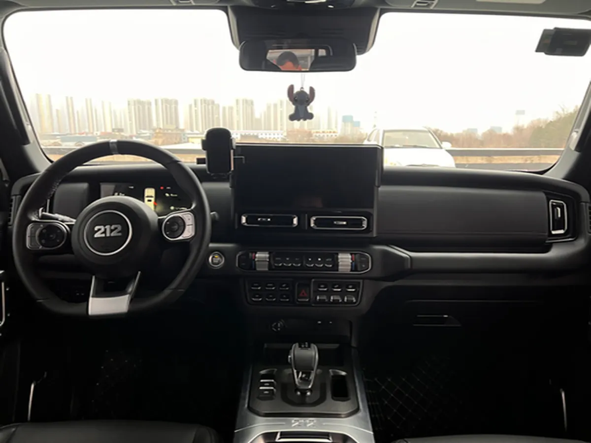 2024 212 212 T01 2.0T 252HP L4 8AT,autocango,china used car exporter,china ev exporter,chinese used car exporter,chinese used ev exporter