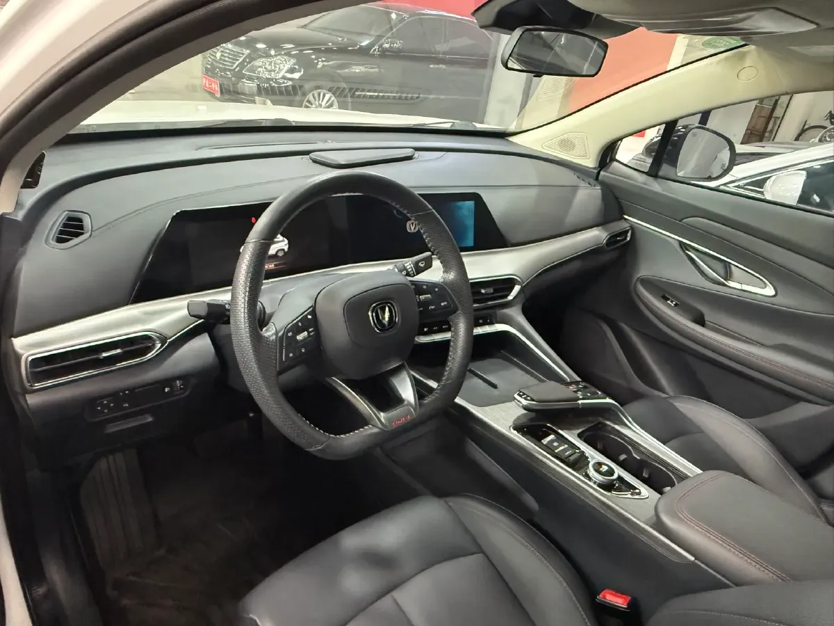 2020 ChangAn UNI-T 1.5T 180HP L4 7DCT,autocango,china used car exporter,china ev exporter,chinese used car exporter,chinese used ev exporter