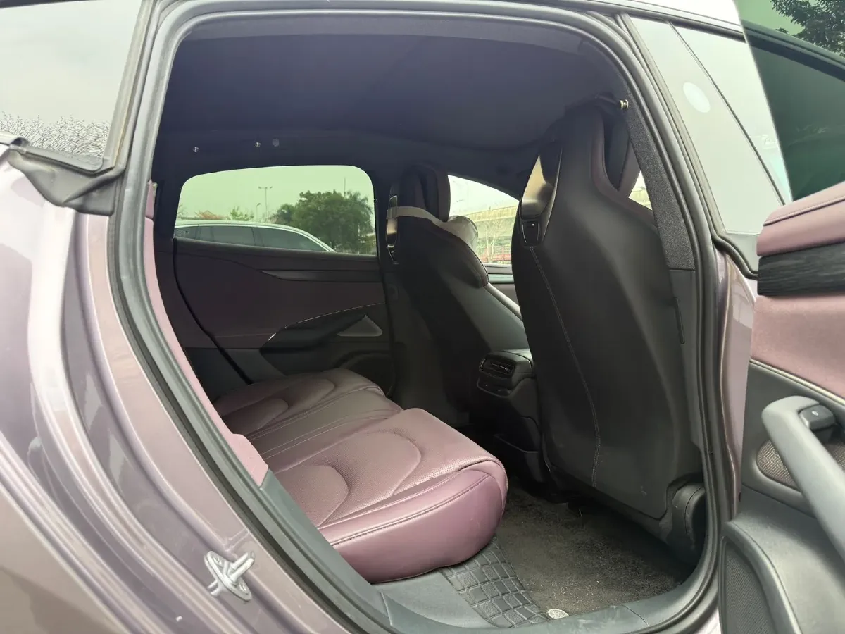 2024 MI SU7 BEV 73.6KWH,autocango,china used car exporter,china ev exporter,chinese used car exporter,chinese used ev exporter