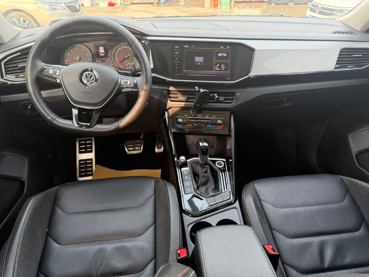 2020 Volkswagen Tayron 2.0T 186HP L4 7DCT,autocango,china used car exporter,china ev exporter,chinese used car exporter,chinese used ev exporter