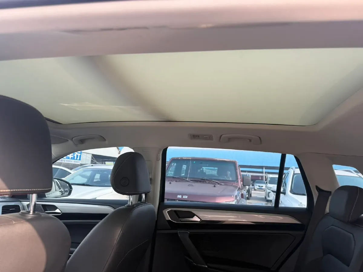 2020 Volkswagen Tayron 2.0T 186HP L4 7DCT,autocango,china used car exporter,china ev exporter,chinese used car exporter,chinese used ev exporter