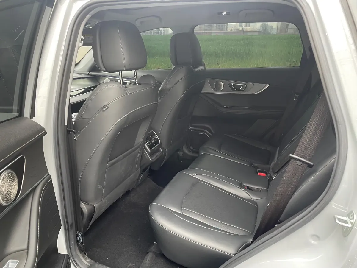 2022 Chery Tiggo 8 PRO 1.6T 197HP L4 7DCT,autocango,china used car exporter,china ev exporter,chinese used car exporter,chinese used ev exporter