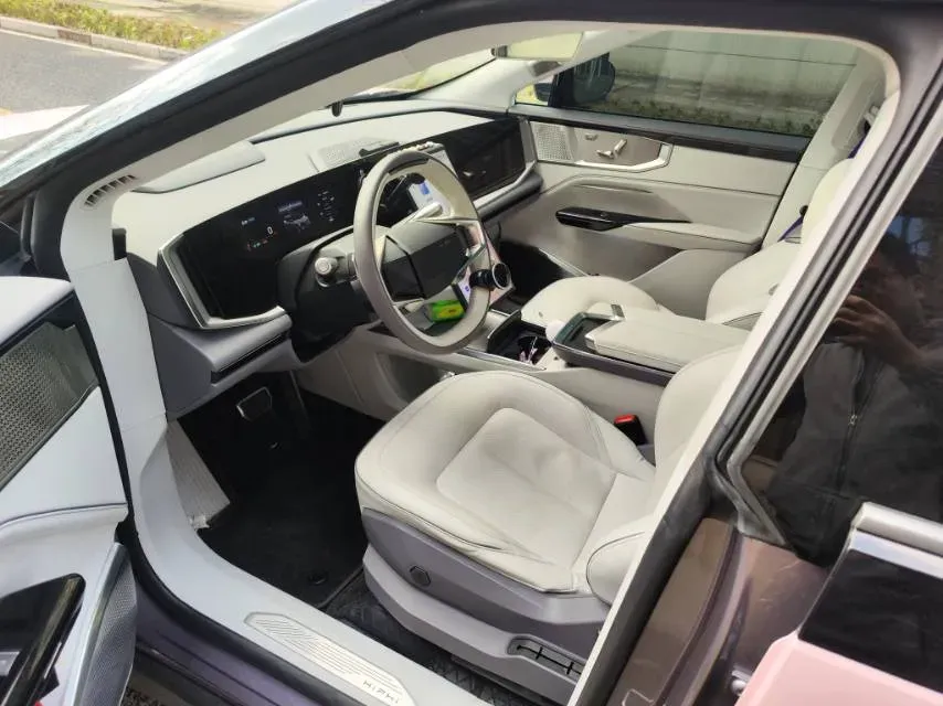 2023 HiPhi Y BEV 76.6KWH,autocango,china used car exporter,china ev exporter,chinese used car exporter,chinese used ev exporter