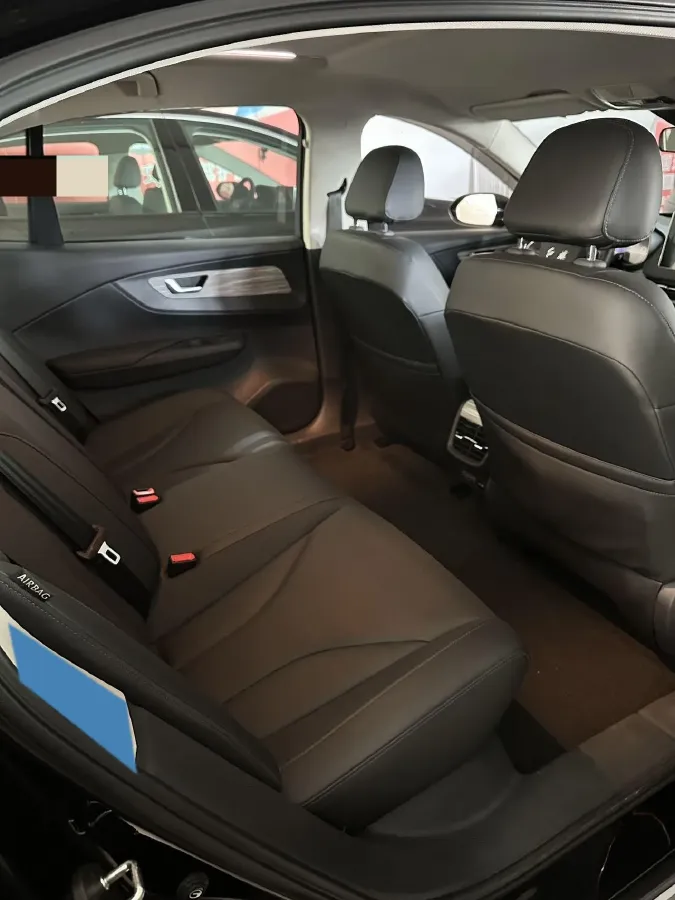 2024 HongQi E-QM5 BEV 72KWH,autocango,china used car exporter,china ev exporter,chinese used car exporter,chinese used ev exporter