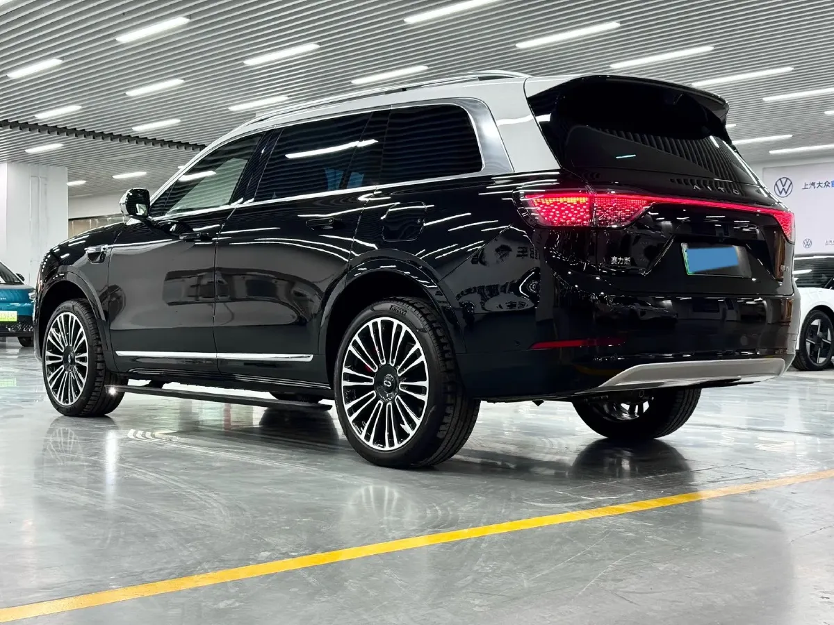 2025 AITO AITO M9 REEV 160HP REEV,autocango,china used car exporter,china ev exporter,chinese used car exporter,chinese used ev exporter