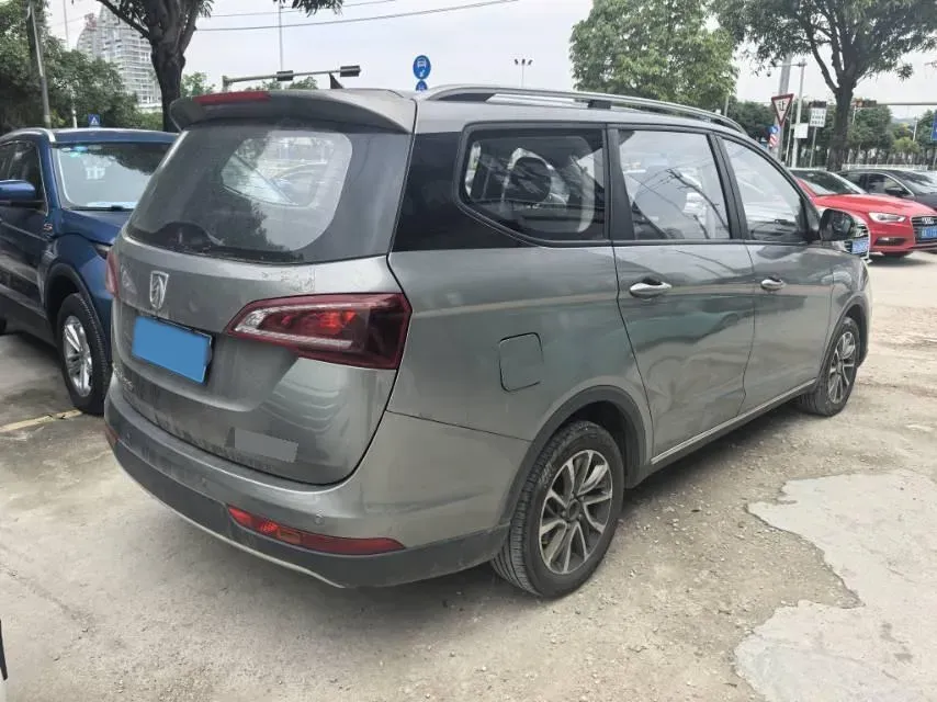 2019 BaoJun 730 1.5T 151HP L4 CVT,autocango,china used car exporter,china ev exporter,chinese used car exporter,chinese used ev exporter