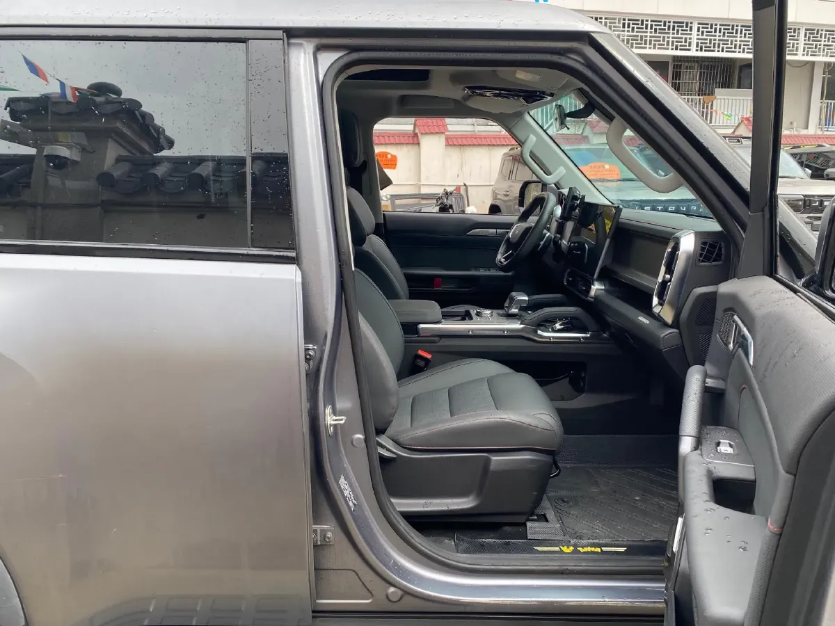 2023 Jetour Traveller 1.5T 184HP L4 7DCT,autocango,china used car exporter,china ev exporter,chinese used car exporter,chinese used ev exporter