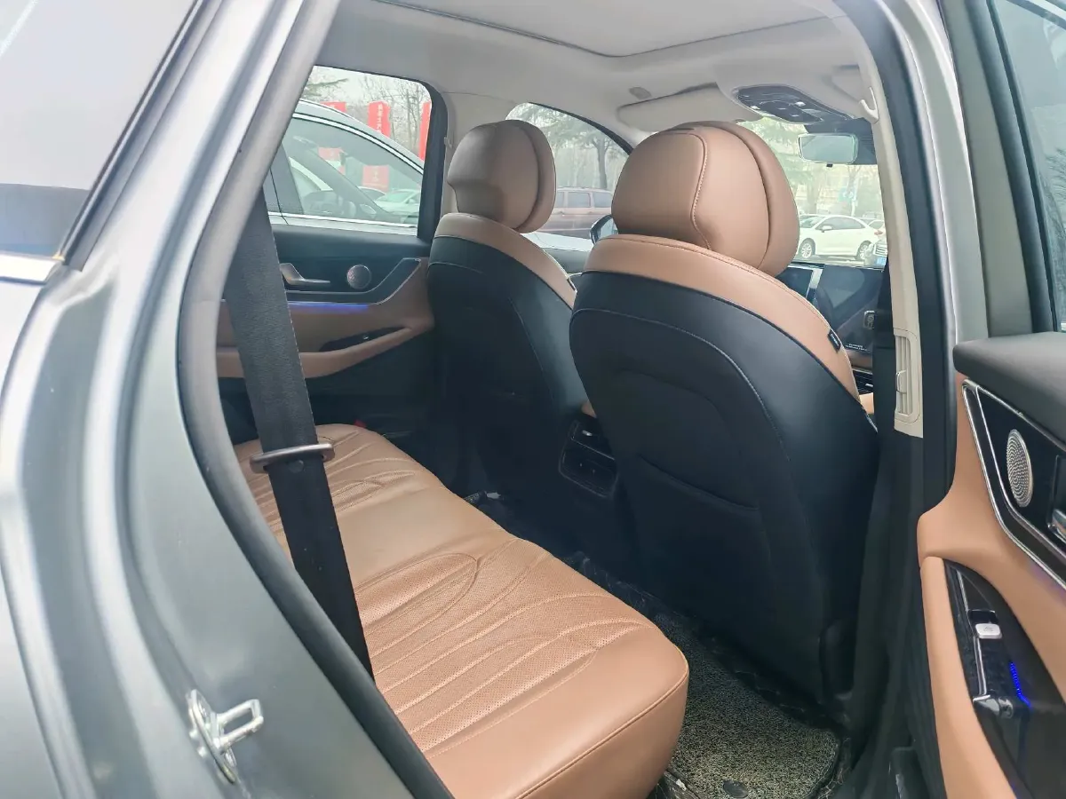 2024 Chery Tiggo8L 2.0T 254HP L4 8AT,autocango,china used car exporter,china ev exporter,chinese used car exporter,chinese used ev exporter