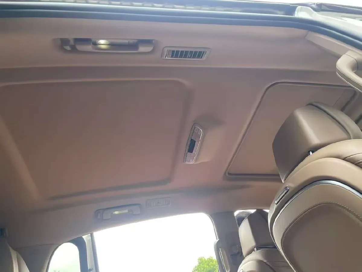 2021 Buick GL8 2.0T 237HP L4 9AT,autocango,china used car exporter,china ev exporter,chinese used car exporter,chinese used ev exporter