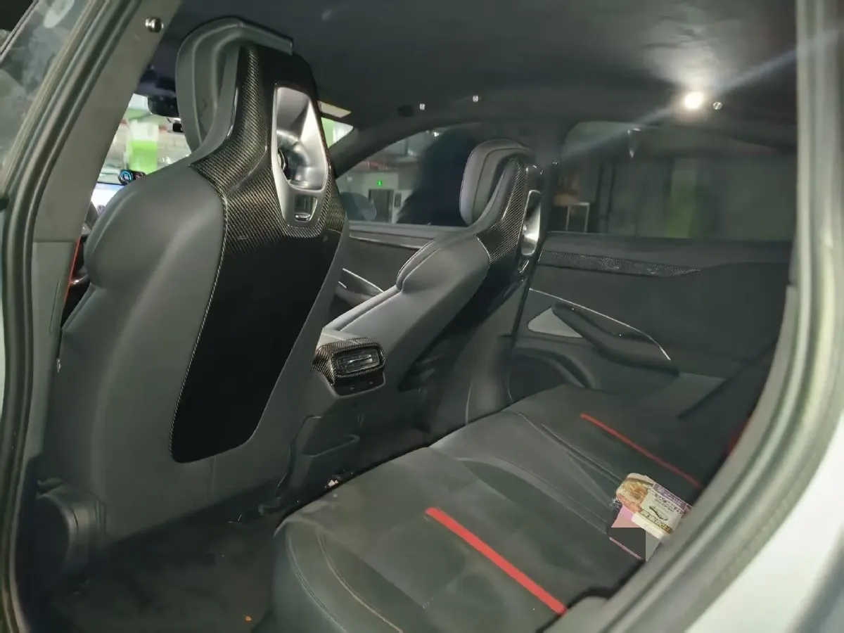 2025 MI SU7 Ultra BEV 93.7KWH,autocango,china used car exporter,china ev exporter,chinese used car exporter,chinese used ev exporter