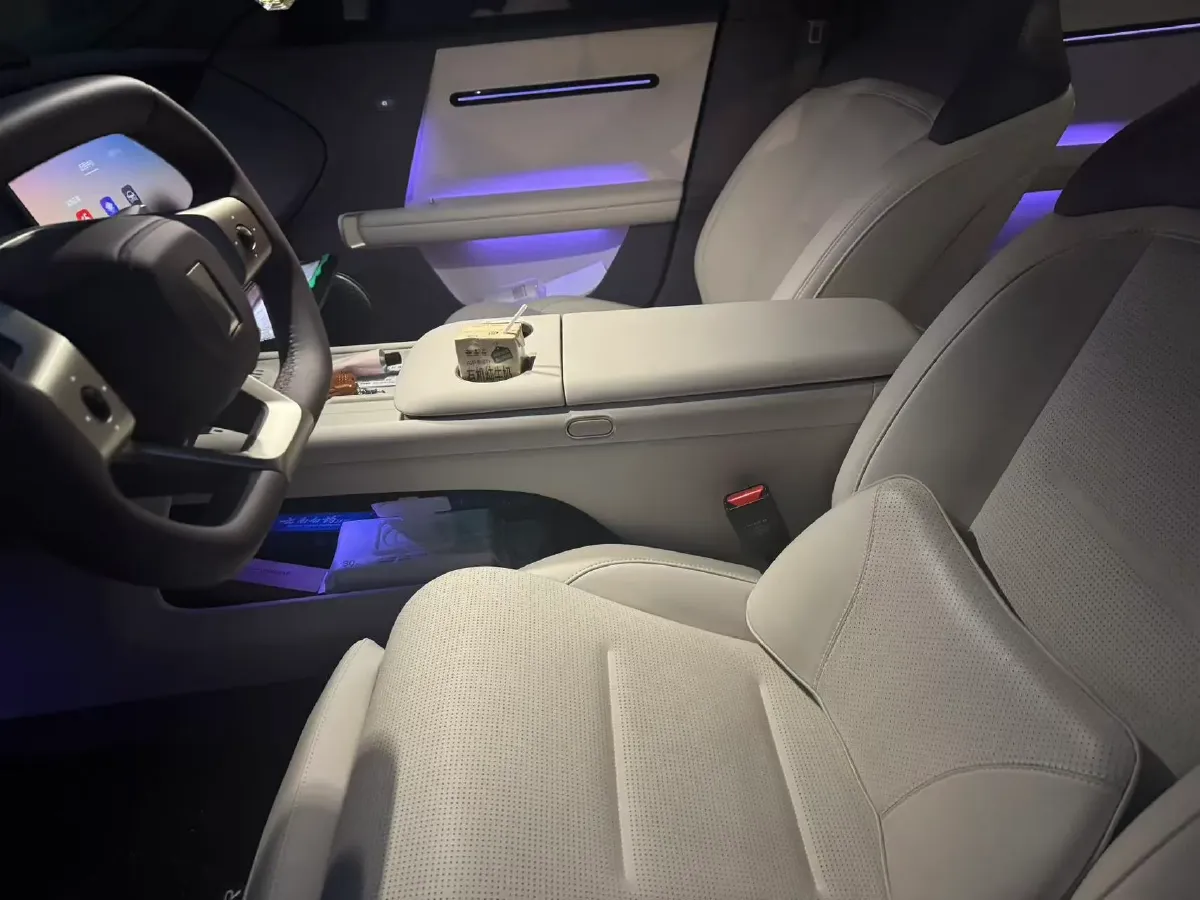 2025 Avatr 06 BEV,autocango,china used car exporter,china ev exporter,chinese used car exporter,chinese used ev exporter